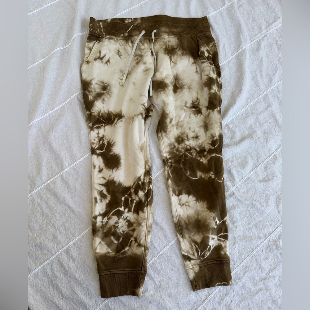 Lululemon Athletica scuba joggers